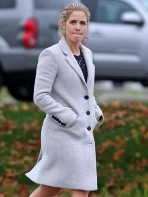 Arrow S06 Felicity Smoak White Coat