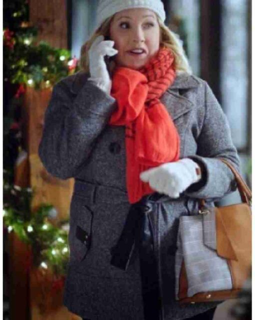 A Cozy Christmas Inn Jennifer Aspen Gray Coat